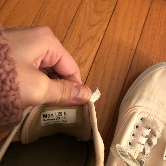 Vans - Picture 4 of 4